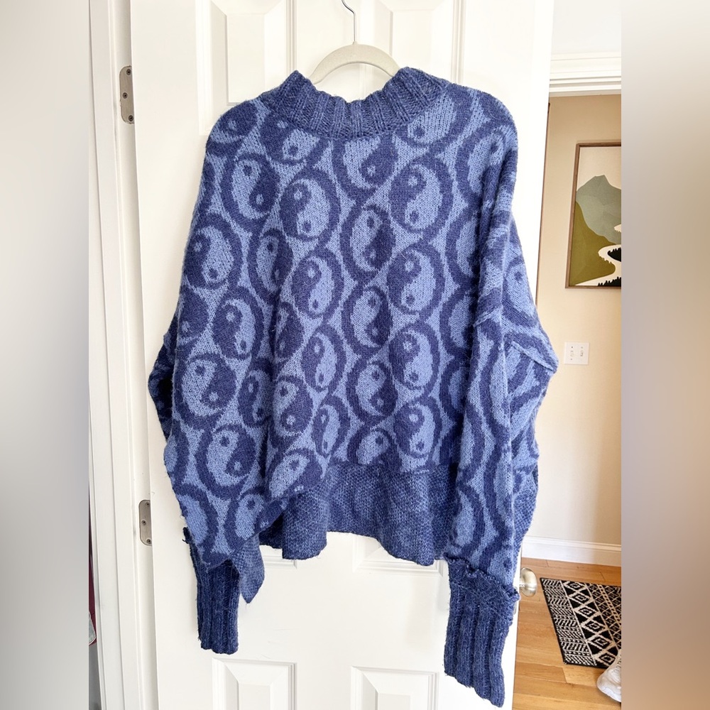 Oversized free people Yin Yang sweater